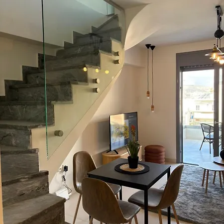 Kallitheas Maison With Shared Pool *