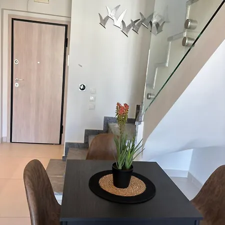 Kallitheas Maison With Shared Pool