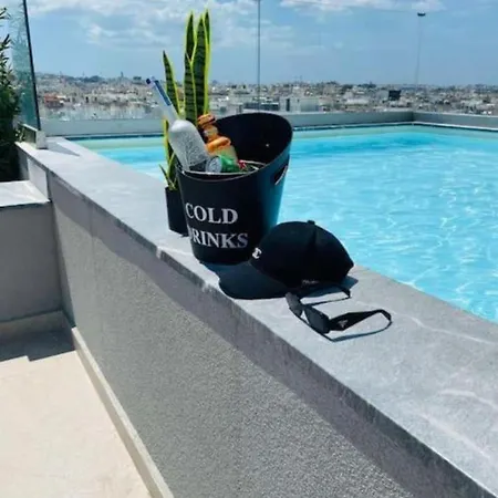 Apartment Kallitheas Maison With Shared Pool *